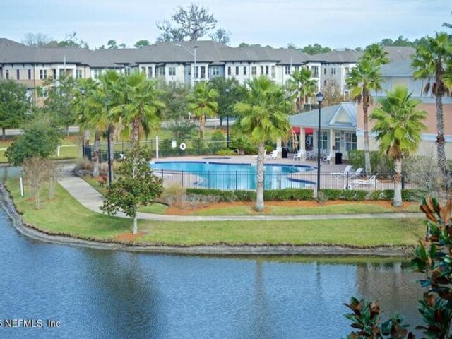 Condo for sale in Jacksonville