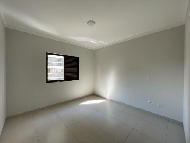 Apartamento aluguel em Umuarama, Região Geográfica Intermediária de Maringá