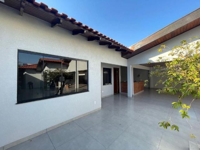 Casa aluguel em Umuarama, Região Geográfica Intermediária de Maringá