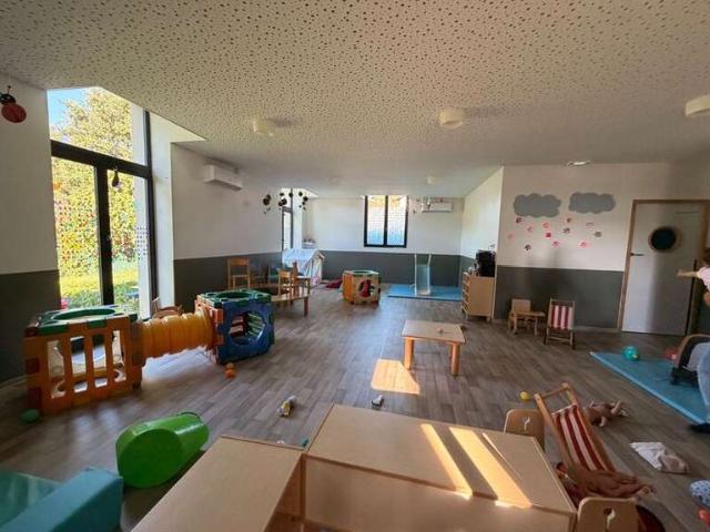 Bureau vente à Sérézin-du-Rhône, Rhône