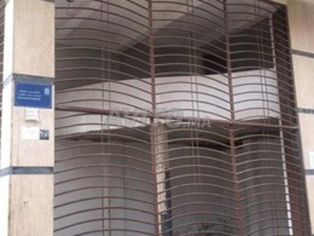 Local commercial location à Fès