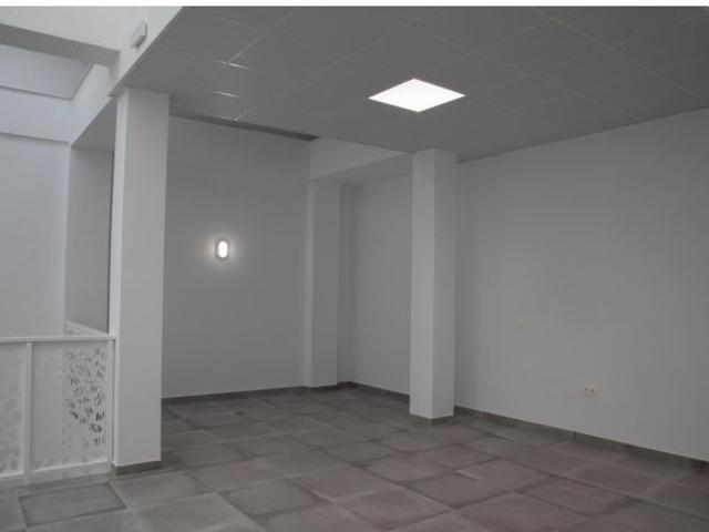 Local Comercial en alquiler en Benacazón, Andalucía
