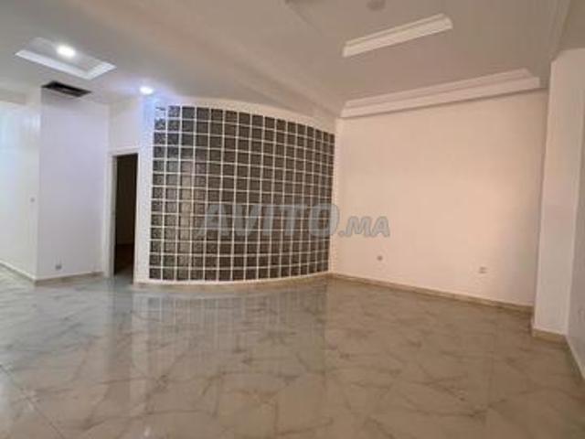 Local commercial location à Anfa, Gharb-Chrarda-Beni Hssen