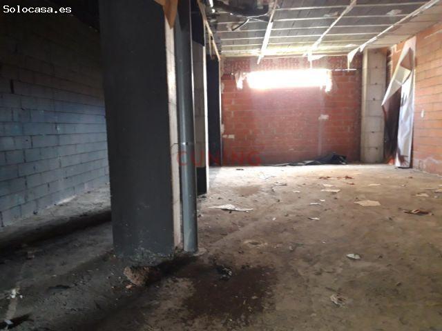 Local Comercial en venta en Reyes Huertas, Cáceres