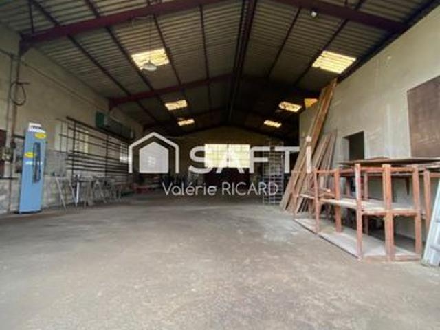 Local Commercial vente à Bruniquel, Tarn-et-Garonne