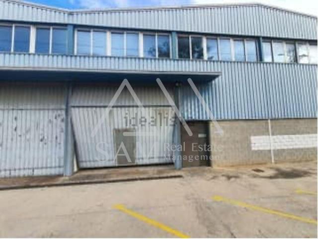 Nave en venta en Abrera