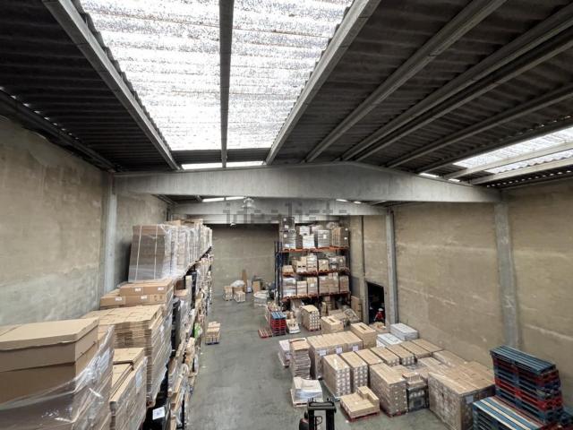 Nave en venta en Abrera, Barcelona