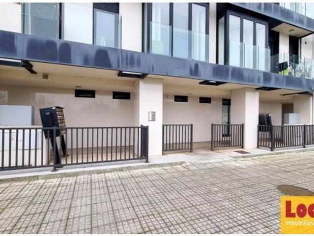 Local Comercial en venta en Santa Cruz De Bezana, Cantabria