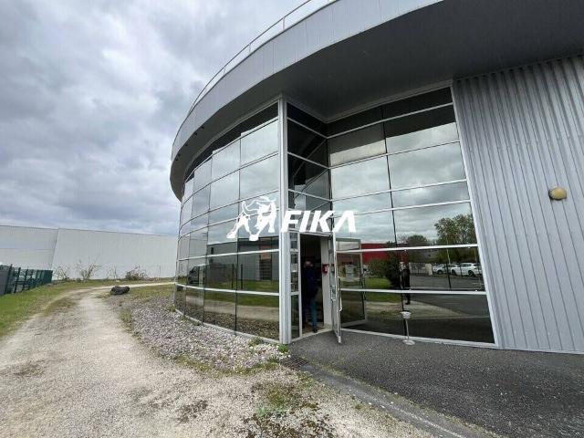 Local Commercial vente à Saint-andré-de-cubzac