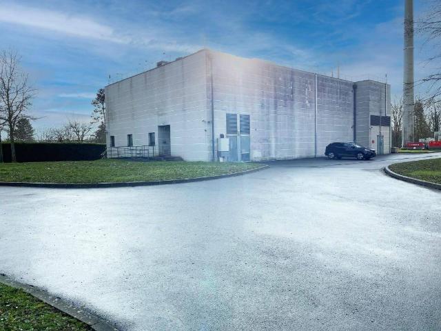 Local Commercial location à Saclay