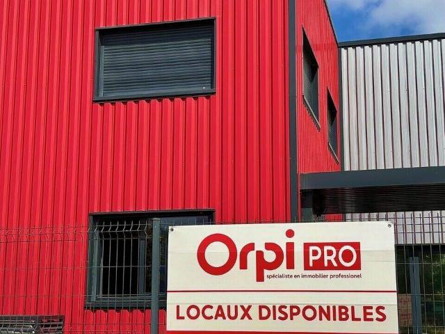 Local Commercial location à Saint-vincent-de-tyrosse, Résidence Les Marronniers