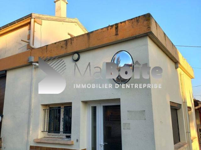 Local Commercial location à Riorges