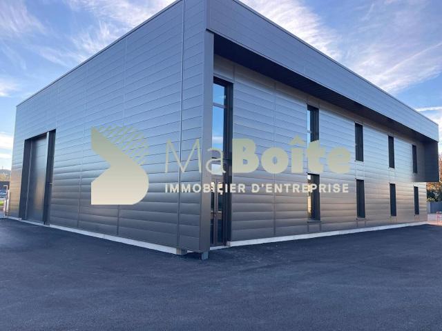 Local Commercial location à Le Coteau