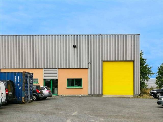 Local Commercial location à Breteil
