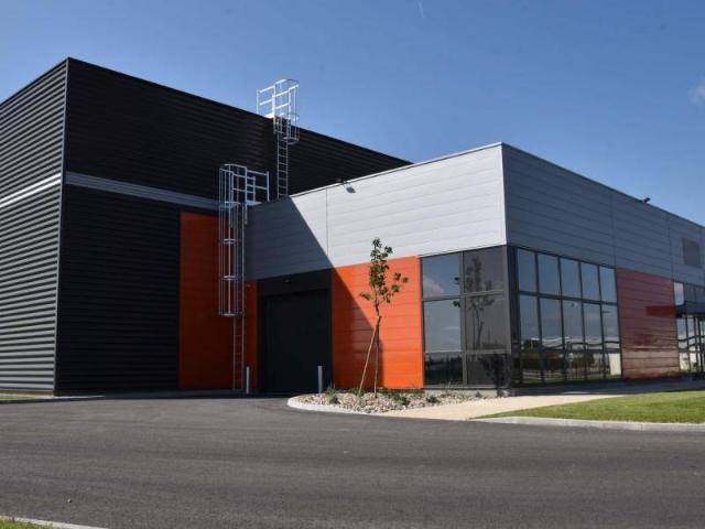 Local Commercial location à Poitiers, Montbernage