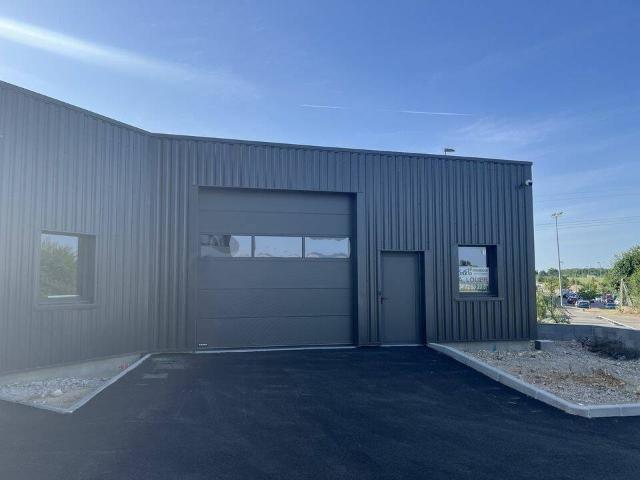 Local Commercial vente à Villette-d'anthon