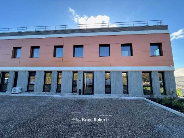 Local Commercial vente à Meyzieu