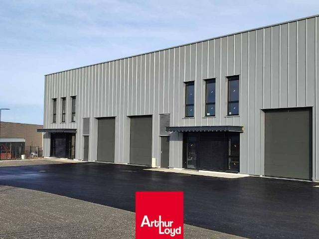 Local Commercial vente à Mionnay