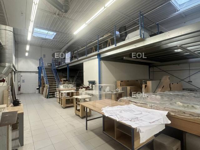 Local Commercial vente à Saint-thibault-des-vignes