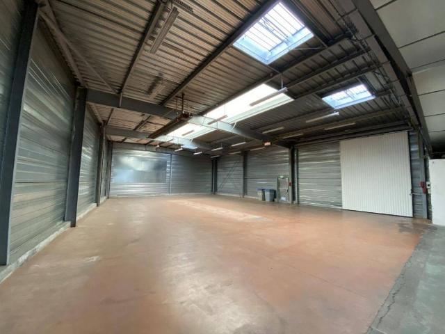 Local Commercial vente à Orvault, Le Hameau du Petit Raffuneau