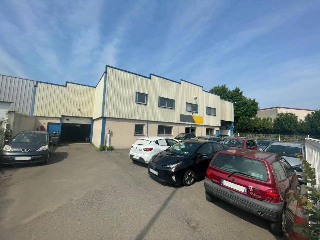 Local Commercial location à Carrières-sur-seine