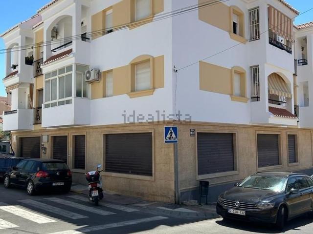 Local Comercial en alquiler en Roquetas De Mar