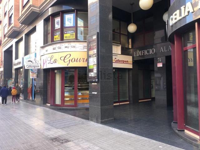 Local Comercial en venta en l'Eixample, l'Alcoià