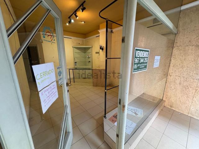 Local Comercial en venta en Almansa, Castilla-La Mancha