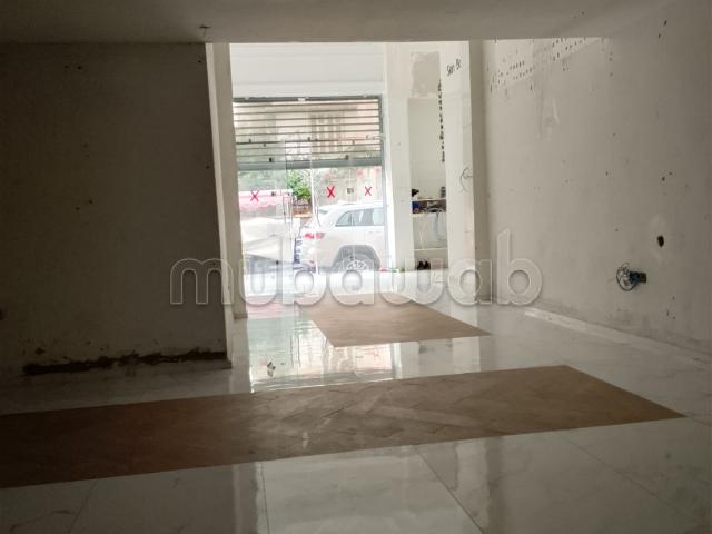 Local commercial location à Anfa, Gharb-Chrarda-Beni Hssen