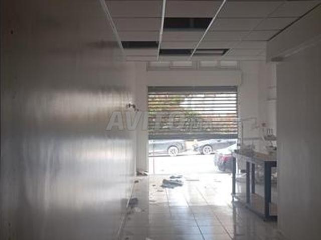 Local commercial location à Anfa, Gharb-Chrarda-Beni Hssen