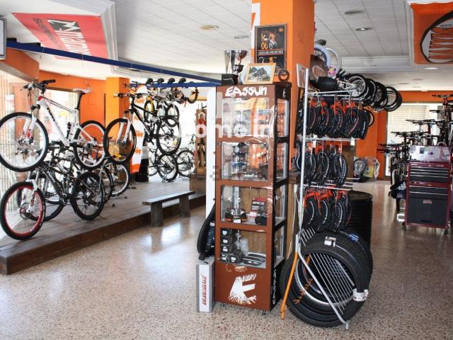 Local Comercial en venta en Amposta