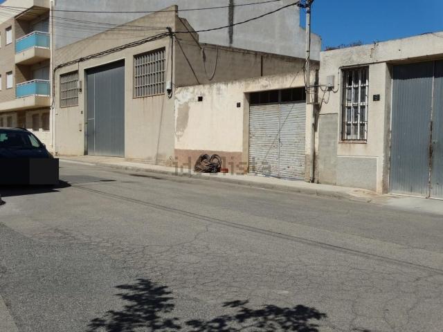 Local Comercial en venta en Amposta, Tarragona