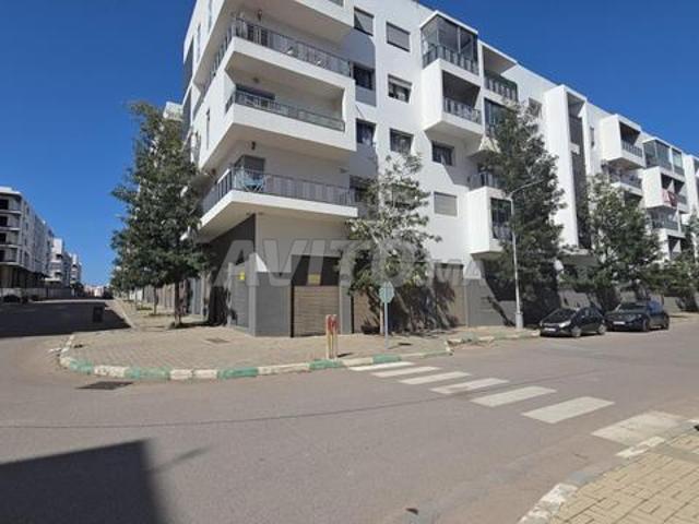 Local commercial location à Bouskoura, Gharb-Chrarda-Beni Hssen