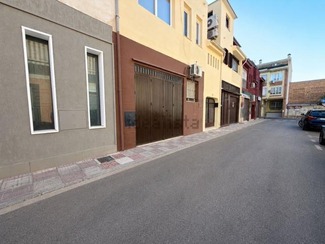 Local Comercial en venta en Santa Juliana, Comarca de la Vega de Granada