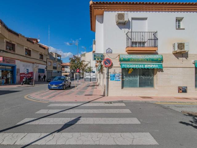 Local Comercial en venta en Armilla, Santa Juliana