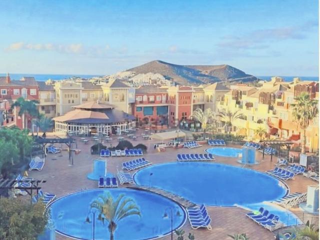 Local Comercial en venta en Los Cristianos, Arona