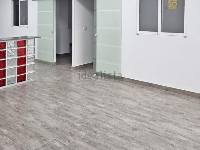 Local Comercial en venta en Los Cristianos, Arona