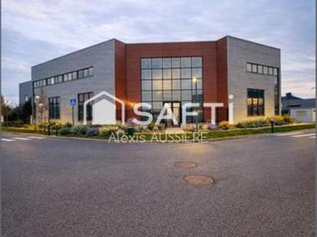 Local Commercial location à Torcy, Bussy-saint-georges