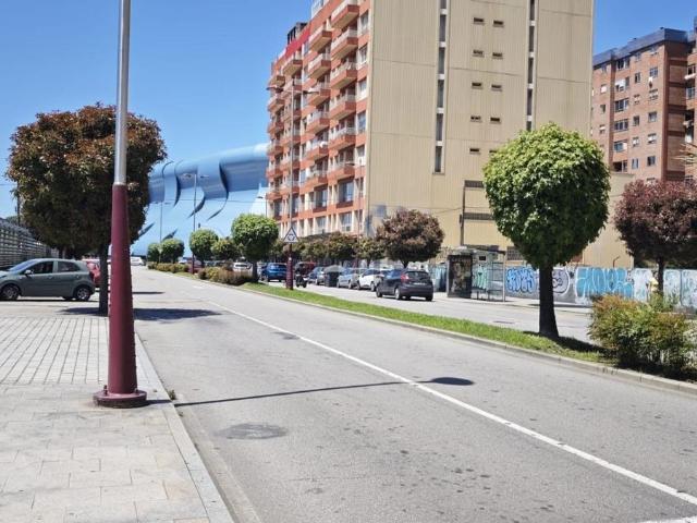Local Comercial en venta en Castrelos, Vigo