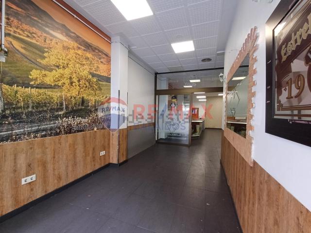 Local Comercial en venta en As Travesas, Vigo