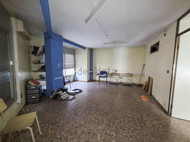 Local Comercial en alquiler en Barri Antic, Barberà del Vallès