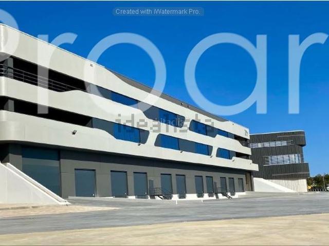 Nave en alquiler en Barberà Del Vallès