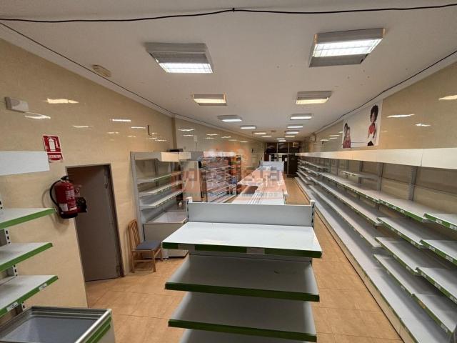 Local Comercial en venta en Barrax, Castilla-La Mancha