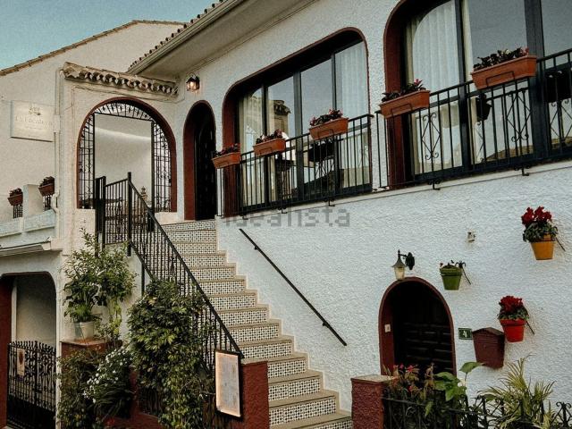 Local Comercial en alquiler en La Alquería-El Paraíso, Costa del Sol Occidental