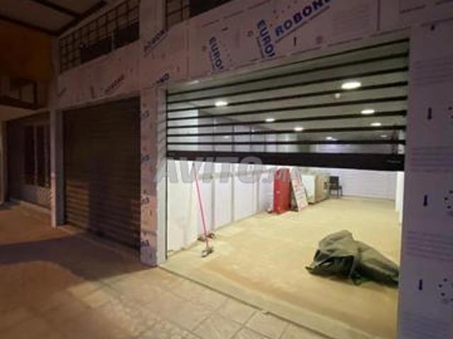 Local commercial location à Salé