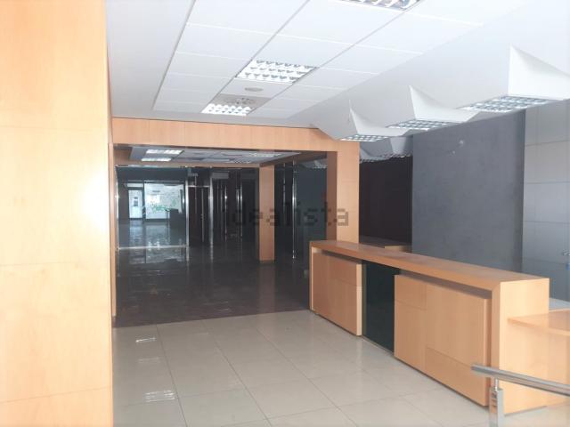 Local Comercial en venta en Terrassa, Escola Industrial