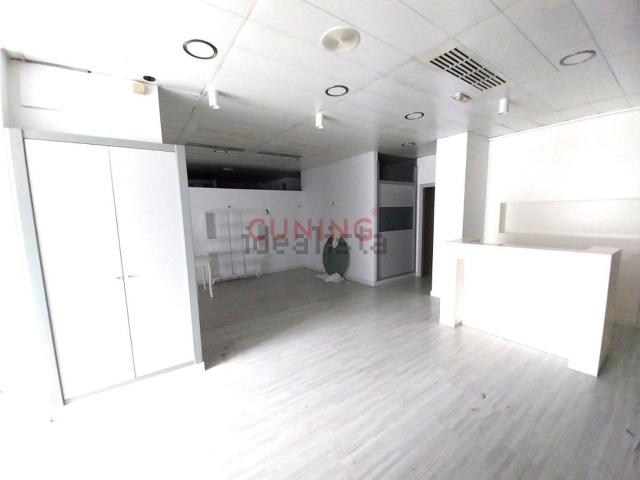 Local Comercial en venta en Cánovas, Cáceres