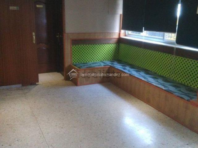 Local Comercial en venta en Cánovas, Cáceres