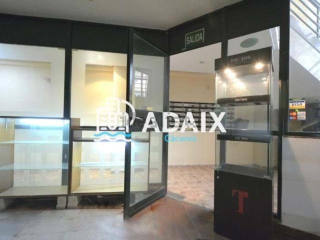 Local Comercial en venta en Santa Clara, Cáceres