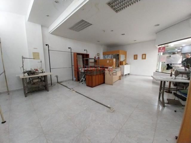 Local Comercial en venta en Cánovas, Cáceres